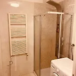 Berga Exclusive בארי
